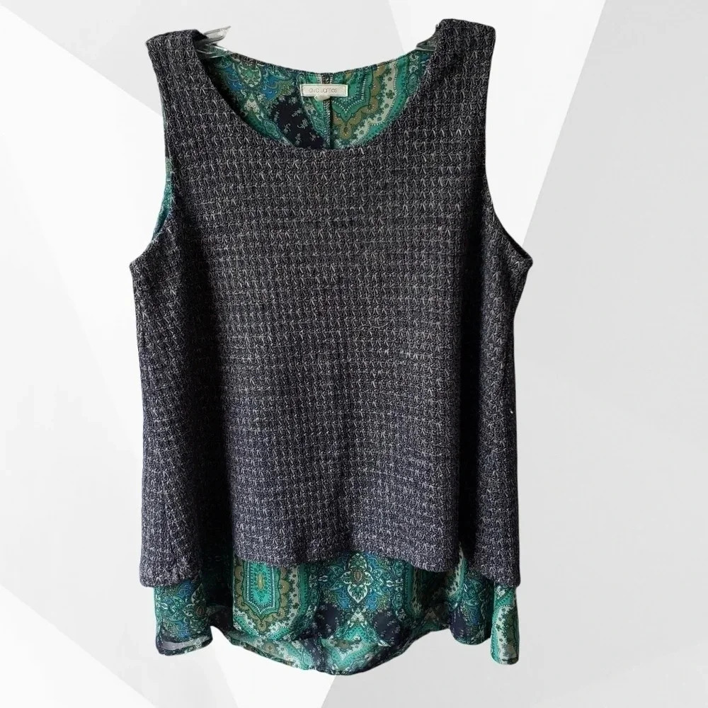 Ava James women top size S